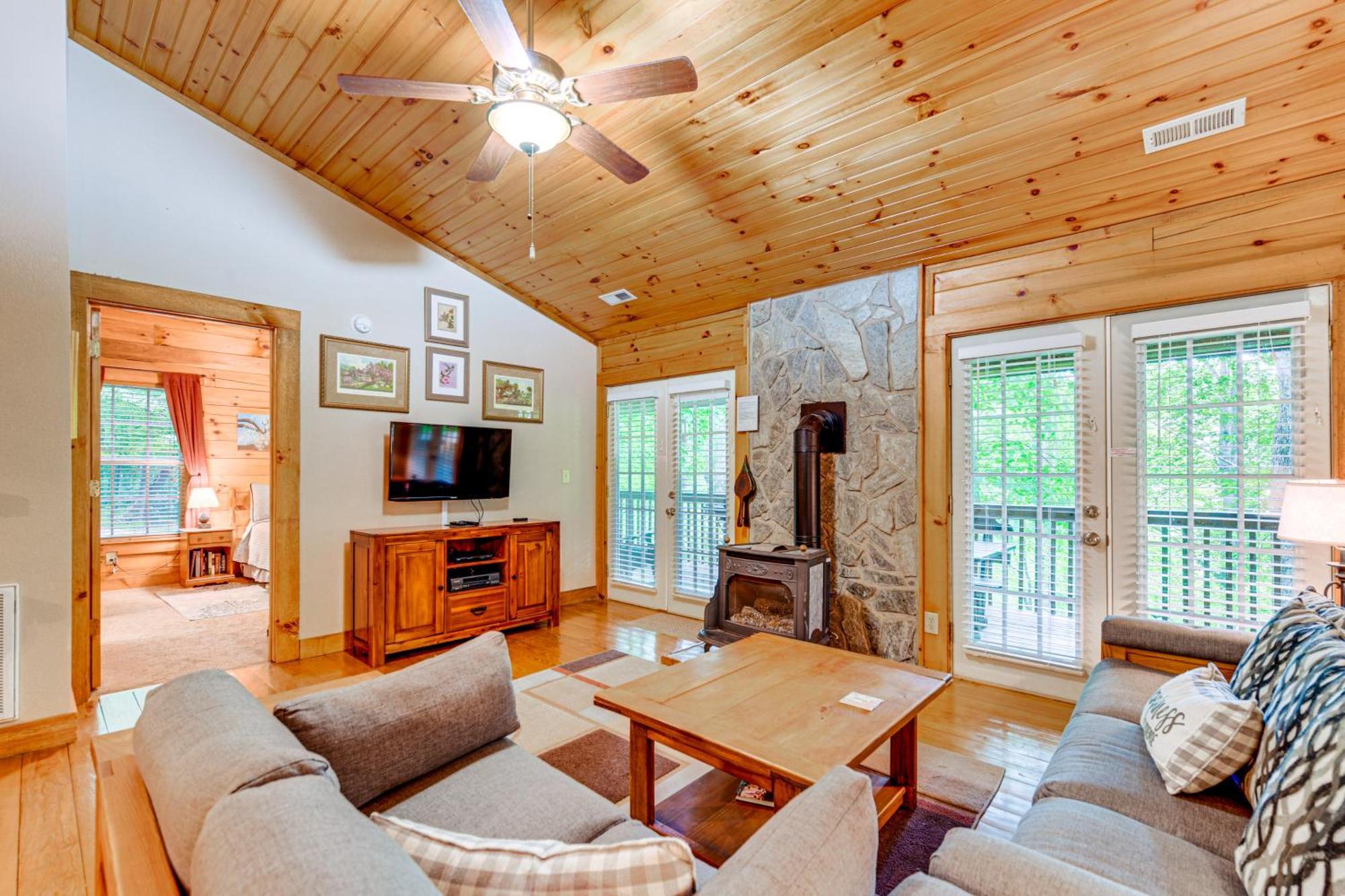 Serene Maggie Valley Retreat With Deck And Hot Tub! Exterior foto