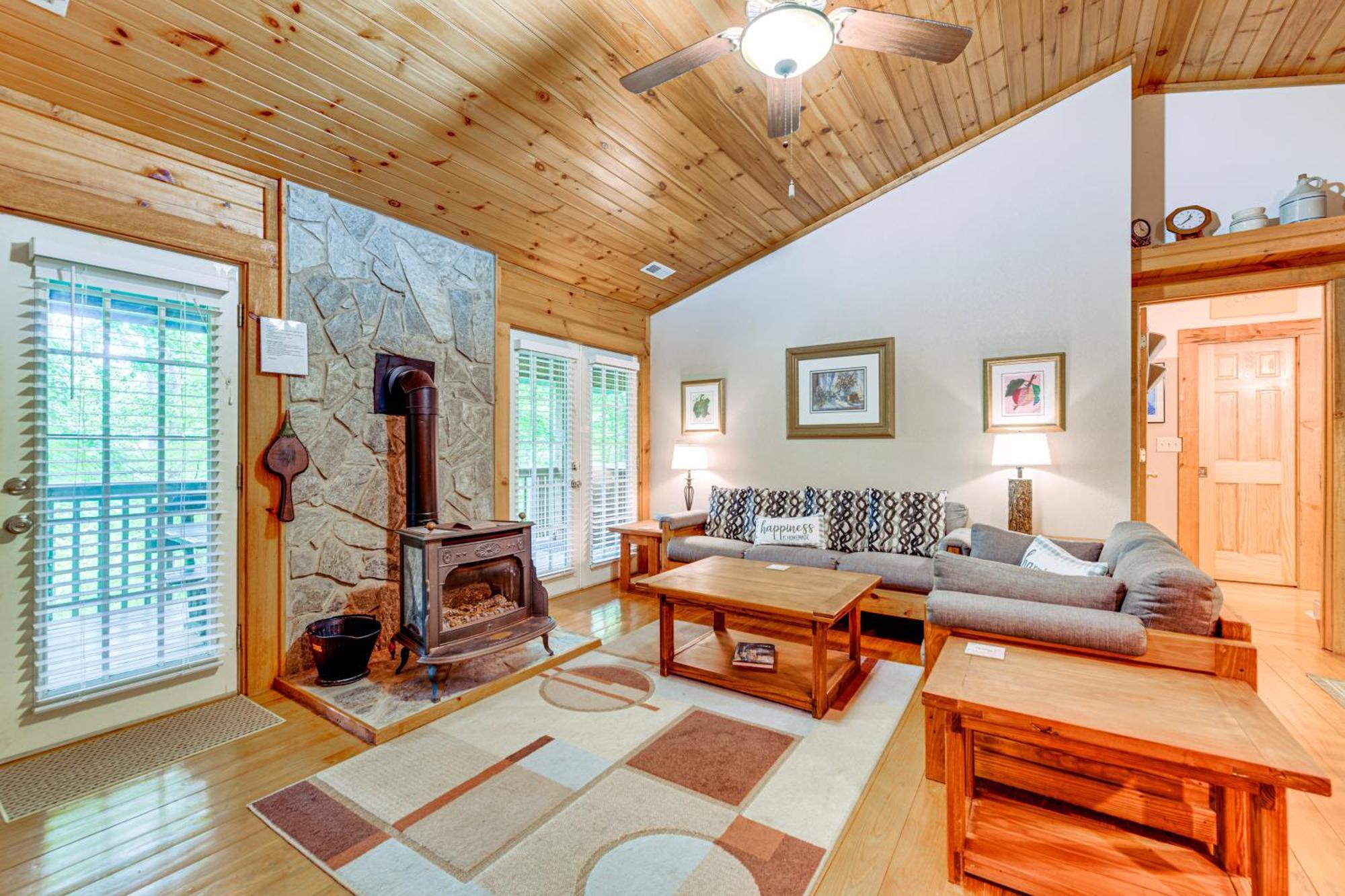 Serene Maggie Valley Retreat With Deck And Hot Tub! Exterior foto